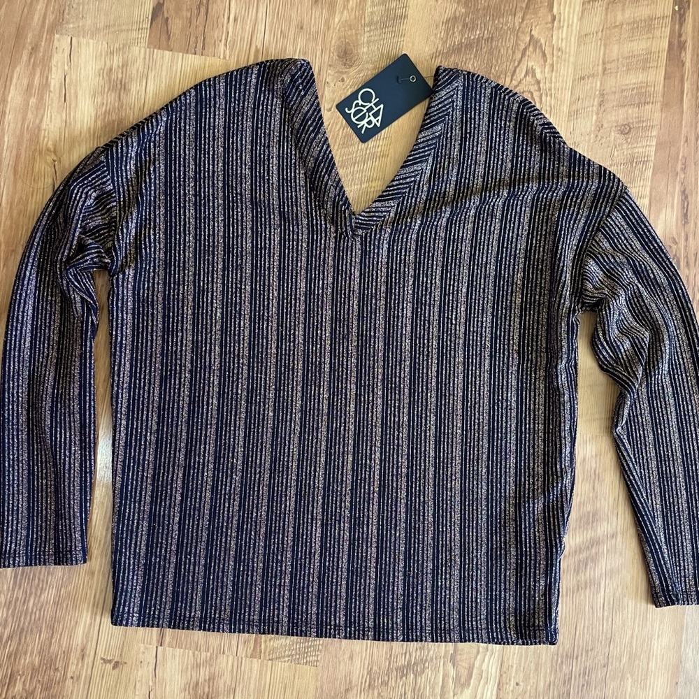 Roses gold and black long sleeve top
